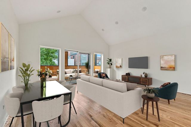 1118 W 19th Street 2, Chicago, IL 60608