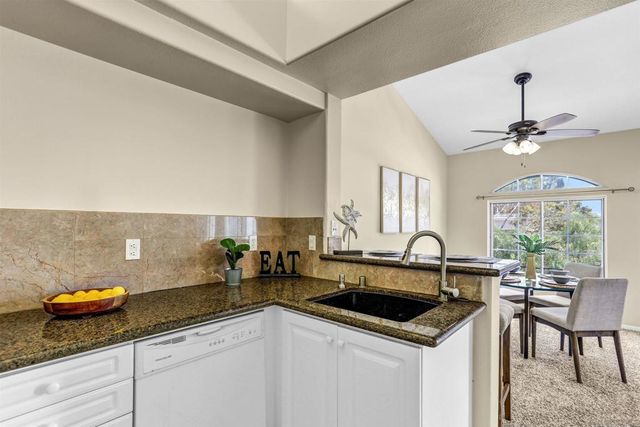 8615 Via Mallorca B, La Jolla, CA 92037