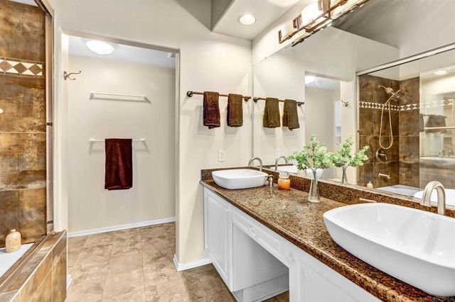8615 Via Mallorca B, La Jolla, CA 92037