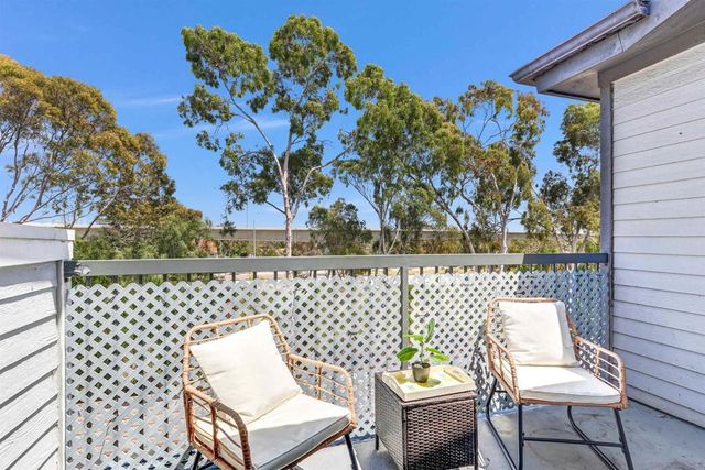 8615 Via Mallorca B, La Jolla, CA 92037
