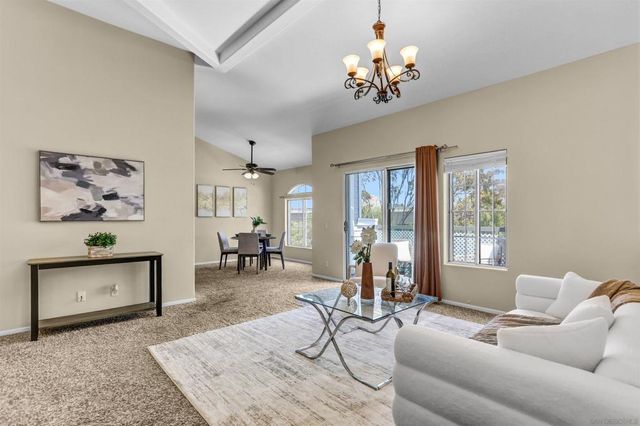 8615 Via Mallorca B, La Jolla, CA 92037