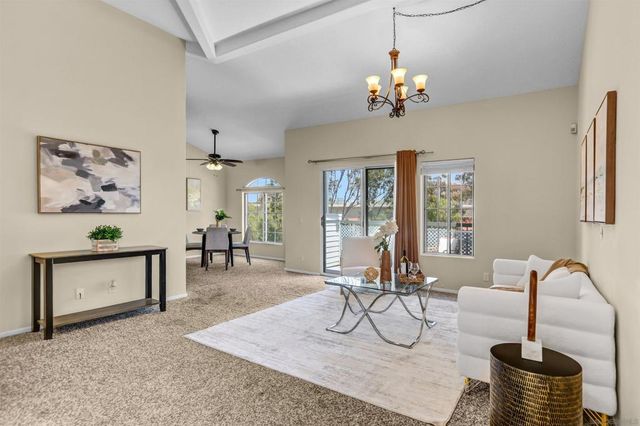 8615 Via Mallorca B, La Jolla, CA 92037