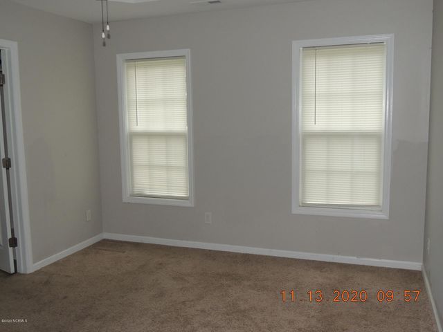 506 Southwest Ridge Drive, Richlands, NC 28574