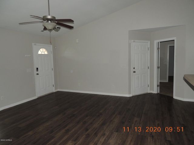 506 Southwest Ridge Drive, Richlands, NC 28574