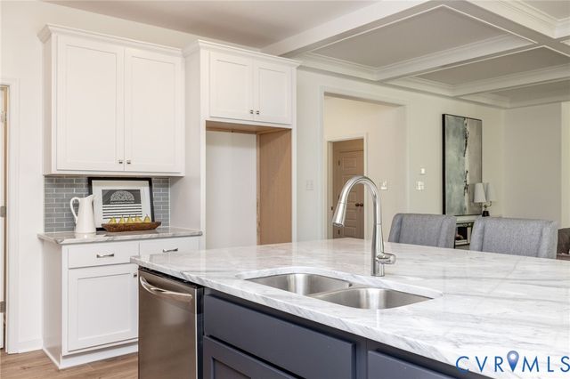 14606 Walthall Dr, South Chesterfield, VA 23834