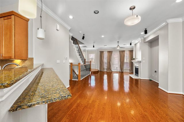 1614 Stuart Street, Houston, TX 77004
