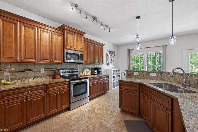 1740 Land Of Promise RD, Chesapeake, VA 23322