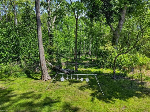 1740 Land Of Promise RD, Chesapeake, VA 23322