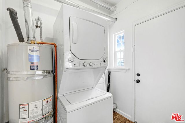 1357 S Cloverdale Avenue, Los Angeles, CA 90019