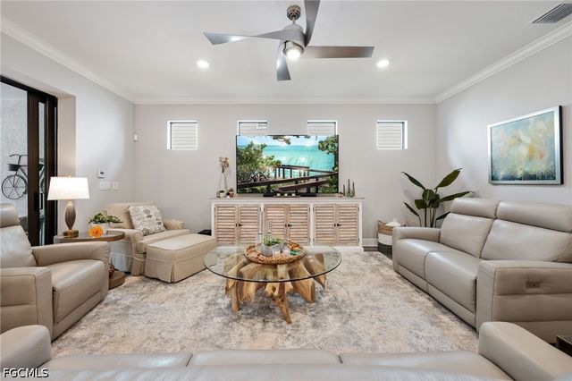 3952 Black Eagle LN, Fort Myers, FL 33966