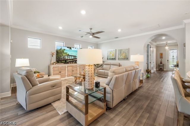 3952 Black Eagle LN, Fort Myers, FL 33966