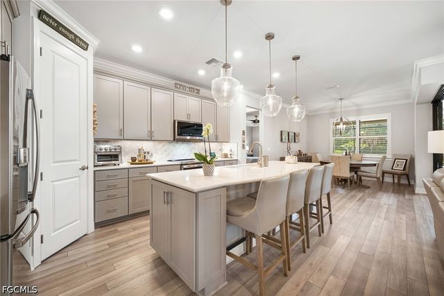 3952 Black Eagle LN, Fort Myers, FL 33966