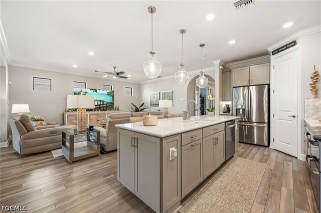 3952 Black Eagle LN, Fort Myers, FL 33966