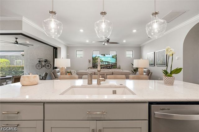 3952 Black Eagle LN, Fort Myers, FL 33966