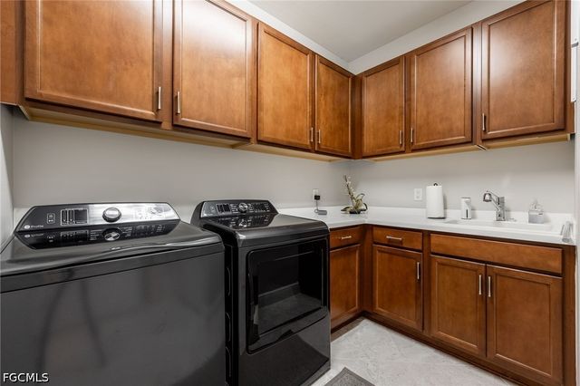 3952 Black Eagle LN, Fort Myers, FL 33966