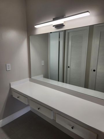 5301 NW 2nd Avenue Apt 307, Boca Raton, FL 33487