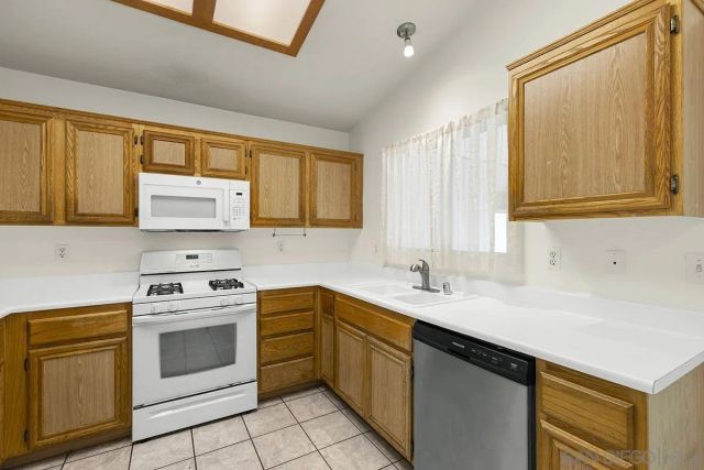 32003 Calle Novelda, Temecula, CA 92592