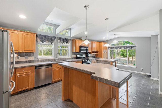 15269 Orchard Springs Rd, Grass Valley, CA 95945