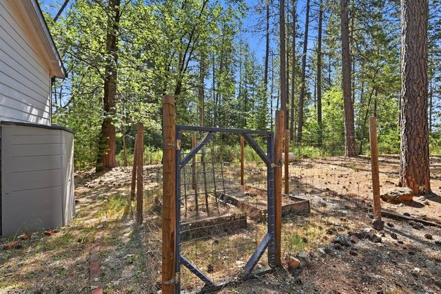 15269 Orchard Springs Rd, Grass Valley, CA 95945