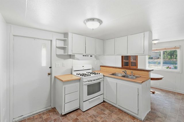 15269 Orchard Springs Rd, Grass Valley, CA 95945