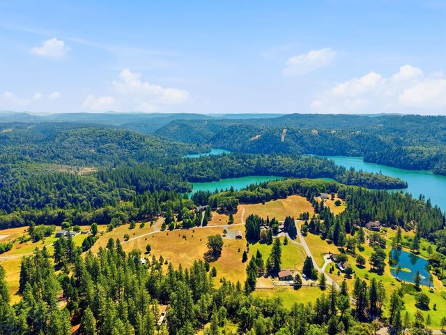 15269 Orchard Springs Rd, Grass Valley, CA 95945