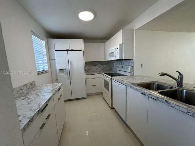 14170 SW 84th Street 402-F, Miami, FL 33183