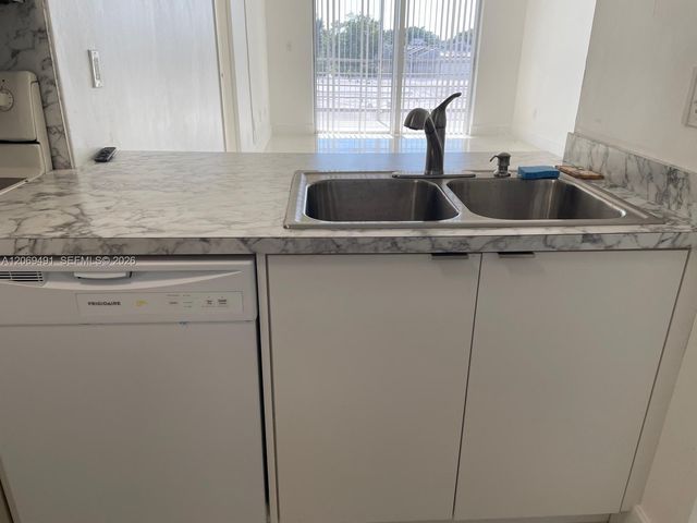 14170 SW 84th Street 402-F, Miami, FL 33183