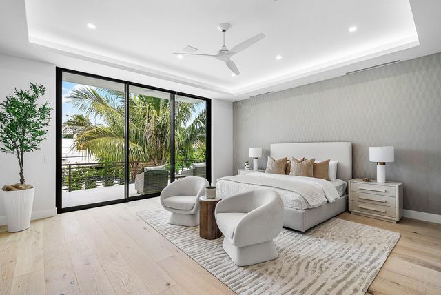 721 Lake Avenue N, Delray Beach, FL 33483