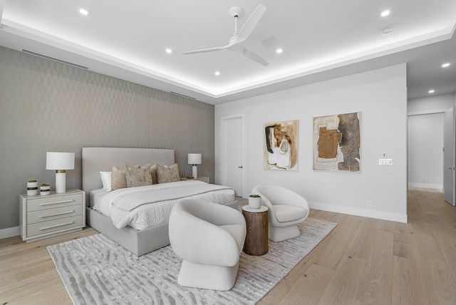 721 Lake Avenue N, Delray Beach, FL 33483