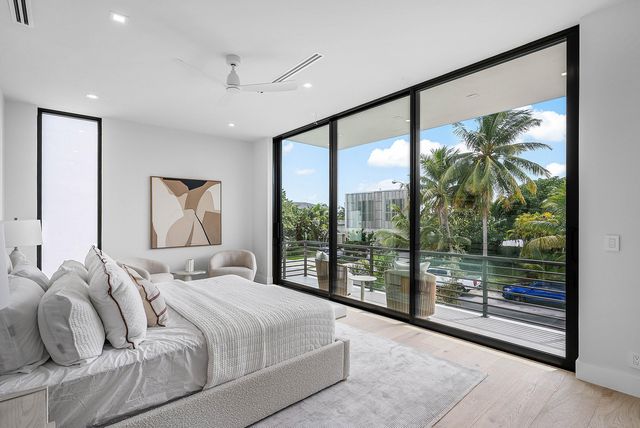 721 Lake Avenue N, Delray Beach, FL 33483