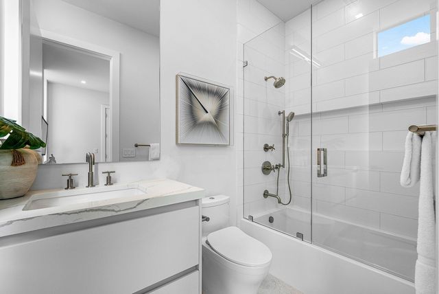 721 Lake Avenue N, Delray Beach, FL 33483