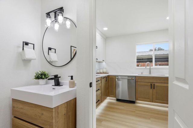 2672 Salome Ct, San Jose, CA 95121