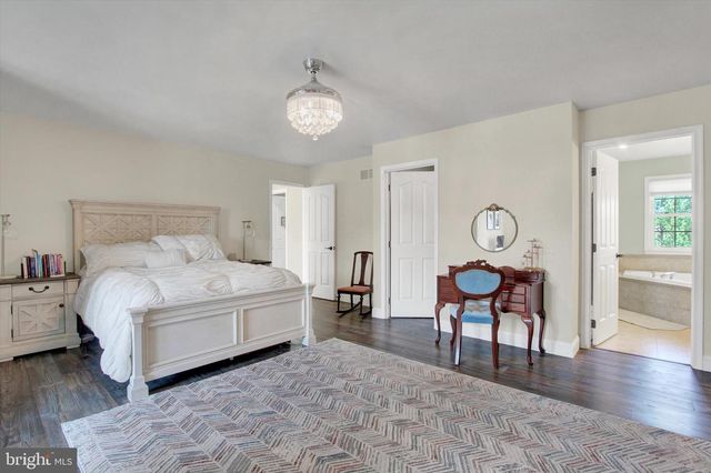 1451 WHEATFIELD DR, York, PA 17408