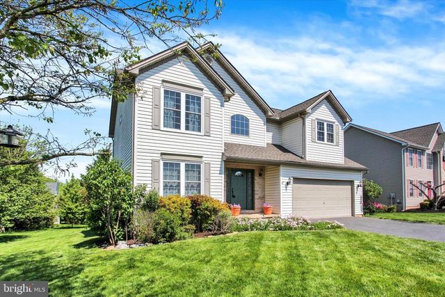 1451 WHEATFIELD DR, York, PA 17408