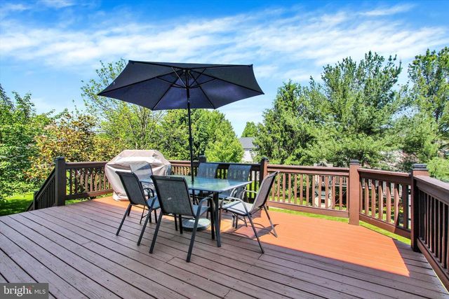 1451 WHEATFIELD DR, York, PA 17408