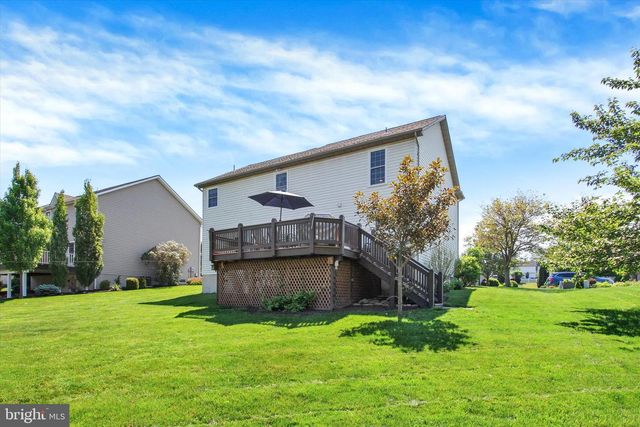 1451 WHEATFIELD DR, York, PA 17408