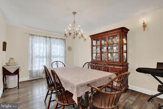 1451 WHEATFIELD DR, York, PA 17408