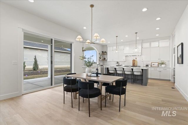 7326 W Runner Stone St, Eagle, ID 83616