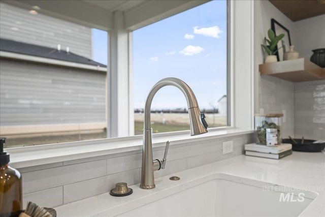 7326 W Runner Stone St, Eagle, ID 83616