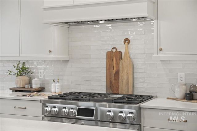 7326 W Runner Stone St, Eagle, ID 83616