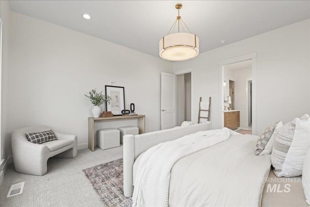 7326 W Runner Stone St, Eagle, ID 83616