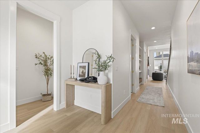 7326 W Runner Stone St, Eagle, ID 83616