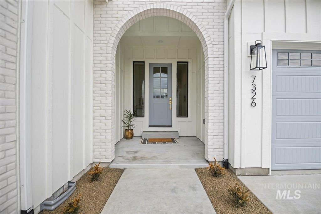 7326 W Runner Stone St, Eagle, ID 83616 photo 4