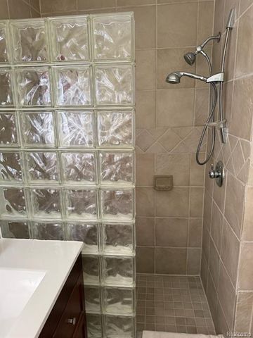 37805 Maplehill Street, Harrison Twp, MI 48045