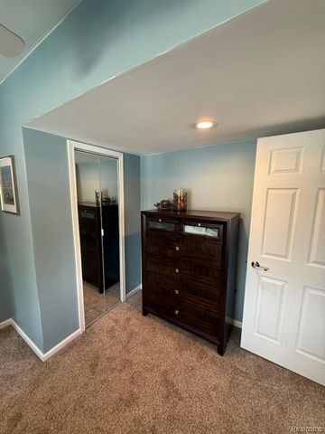 37805 Maplehill Street, Harrison Twp, MI 48045