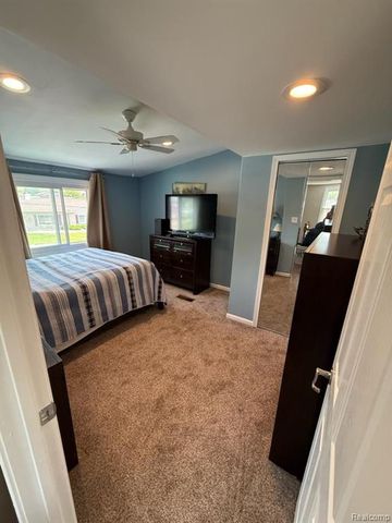 37805 Maplehill Street, Harrison Twp, MI 48045