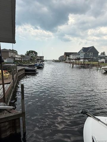 37805 Maplehill Street, Harrison Twp, MI 48045