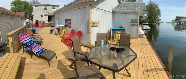 37805 Maplehill Street, Harrison Twp, MI 48045