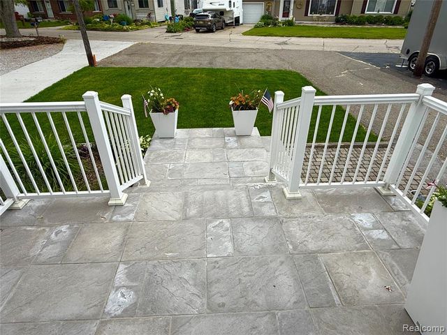 37805 Maplehill Street, Harrison Twp, MI 48045