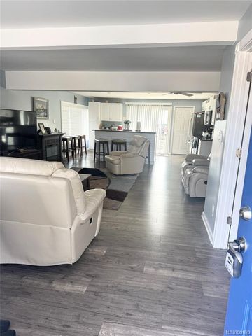 37805 Maplehill Street, Harrison Twp, MI 48045